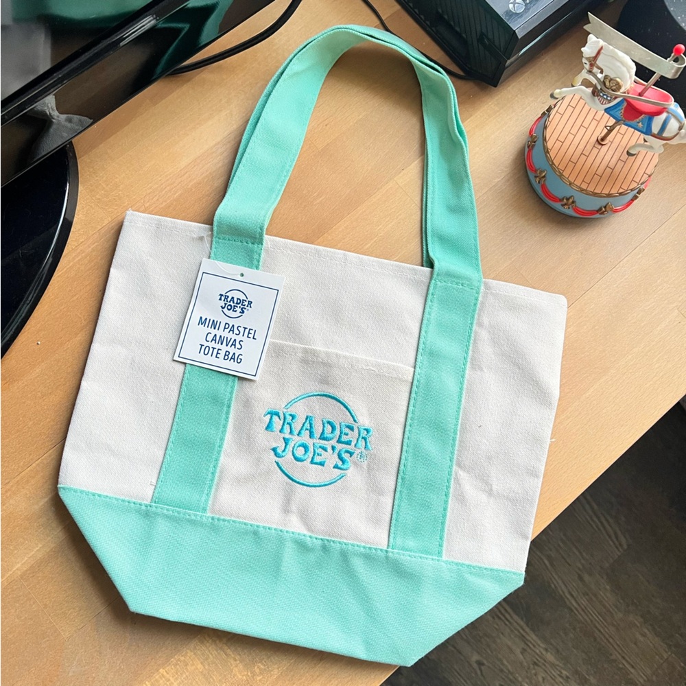 Trader Joe’s - Mini Tote Bag in Green